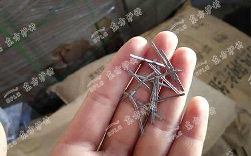 鋼纖維耐火澆注料中鋼纖維加入過多有什么后果！