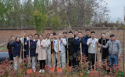 植樹活動(dòng) | 綠水青山就是金山銀山，東方爐襯組織員工義務(wù)植樹