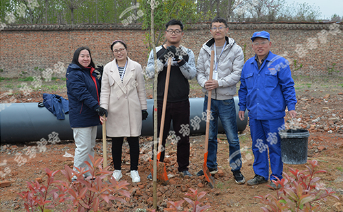 植樹活動(dòng) | 綠水青山就是金山銀山，東方爐襯組織員工義務(wù)植樹